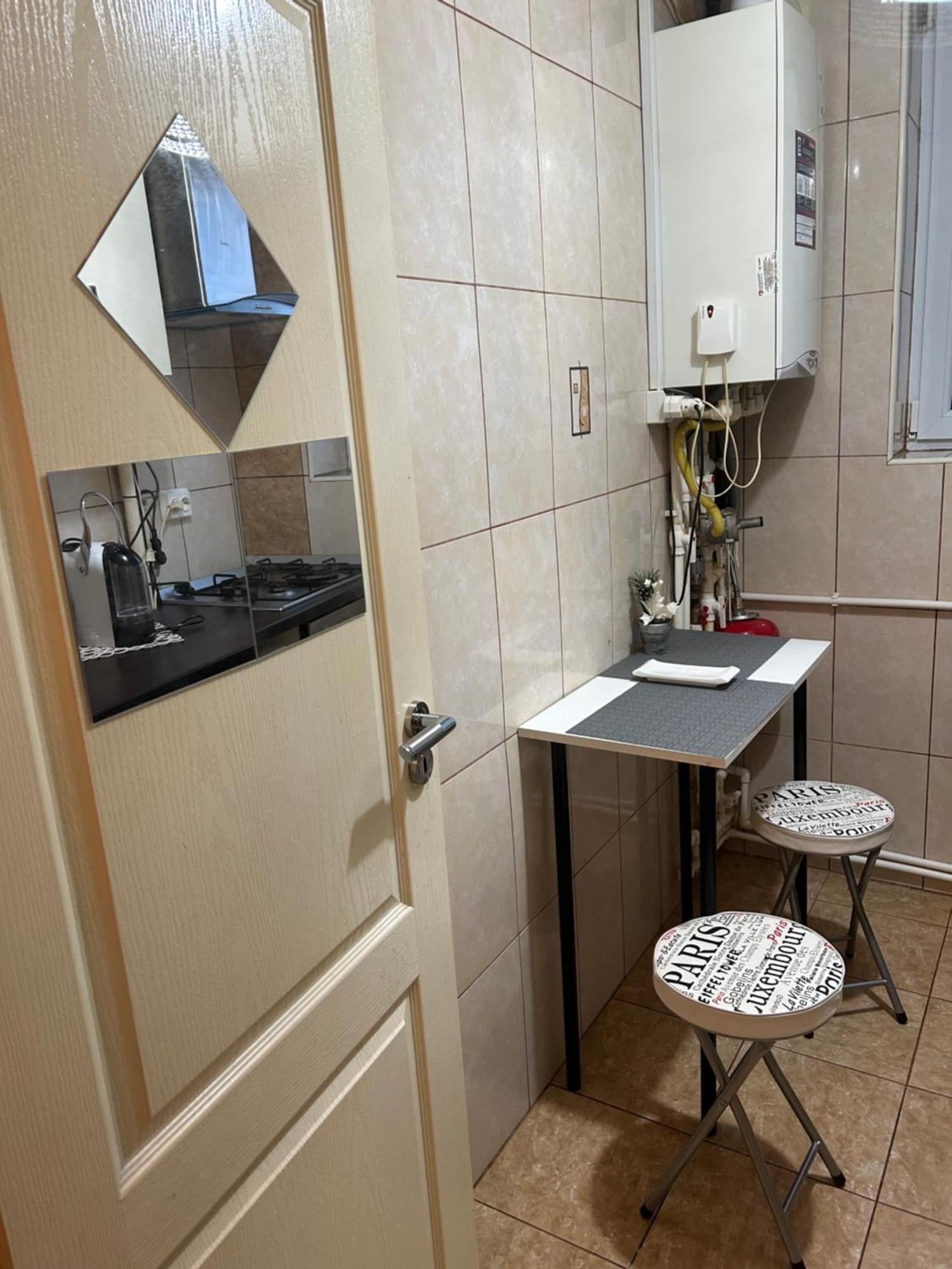 Ferienwohnung Little Paris Gare Du Nord Bukarest Exterior foto